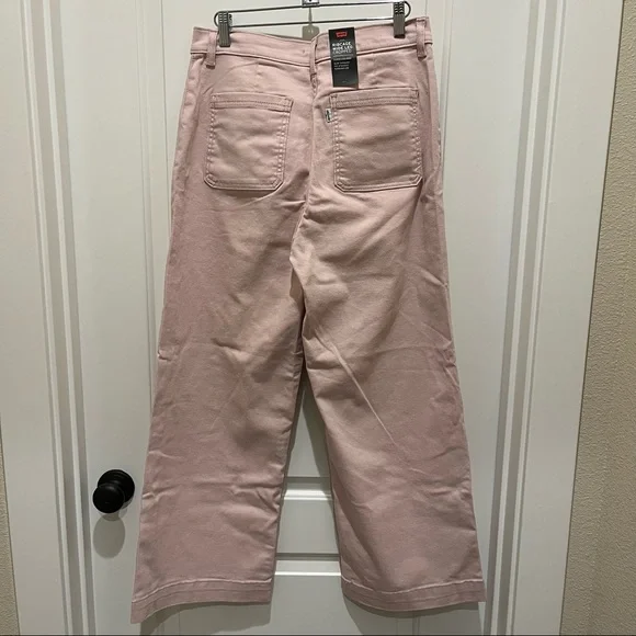 Levi’s ribcage cropped pants with the tag still on! - Picture 5 of 6